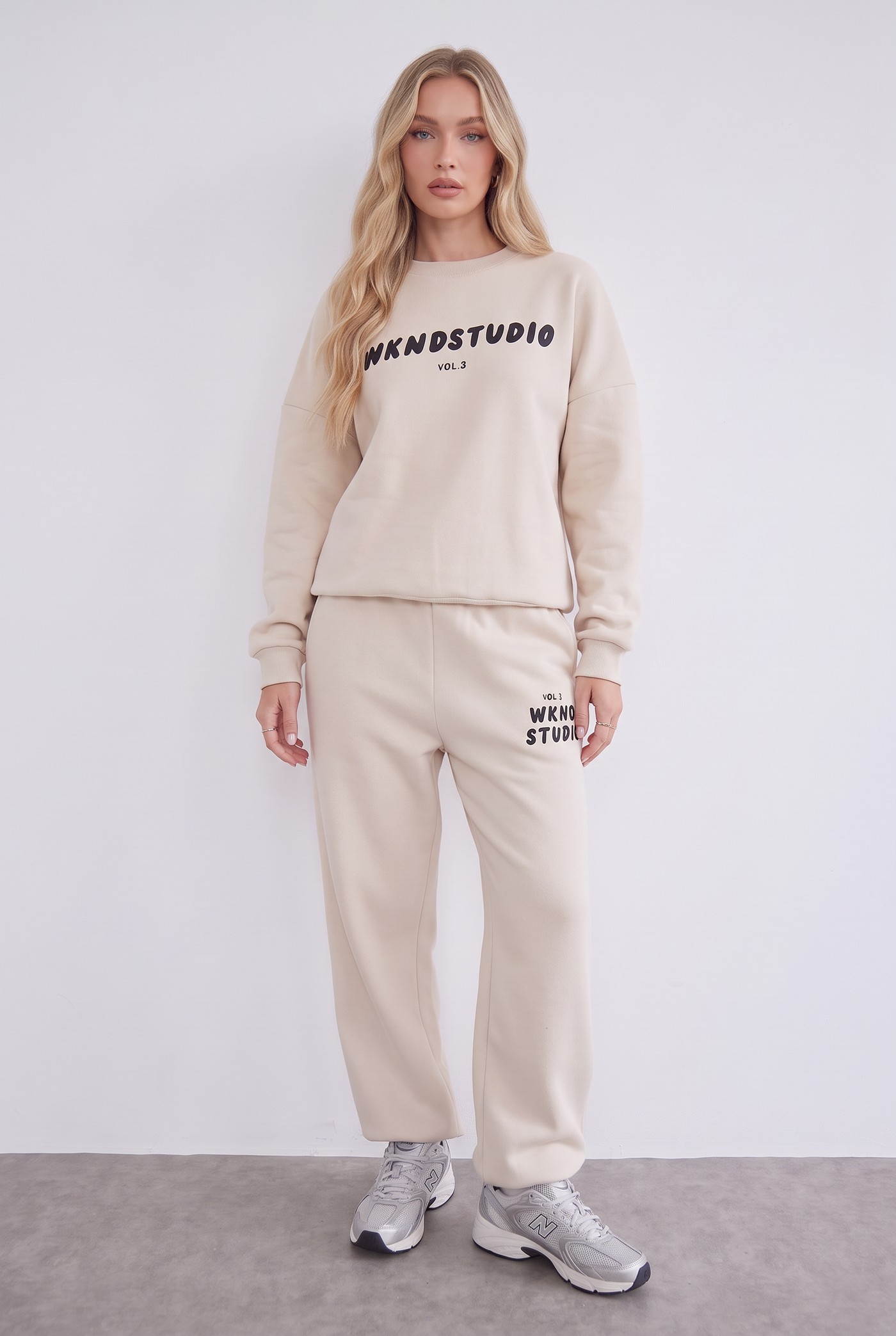 STUDIO OVERSIZED SWEAT